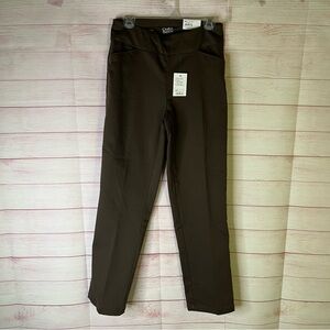 Croft & Barrow NWT Brown The Effortless Stretch Pull
Up Woven Pants Size 4 Short